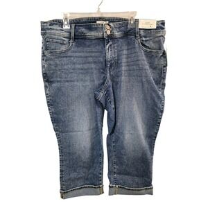 Maurices M Jeans Classic Skinny Capri 22W Mid Rise Super Stretch Medium Wash NEW